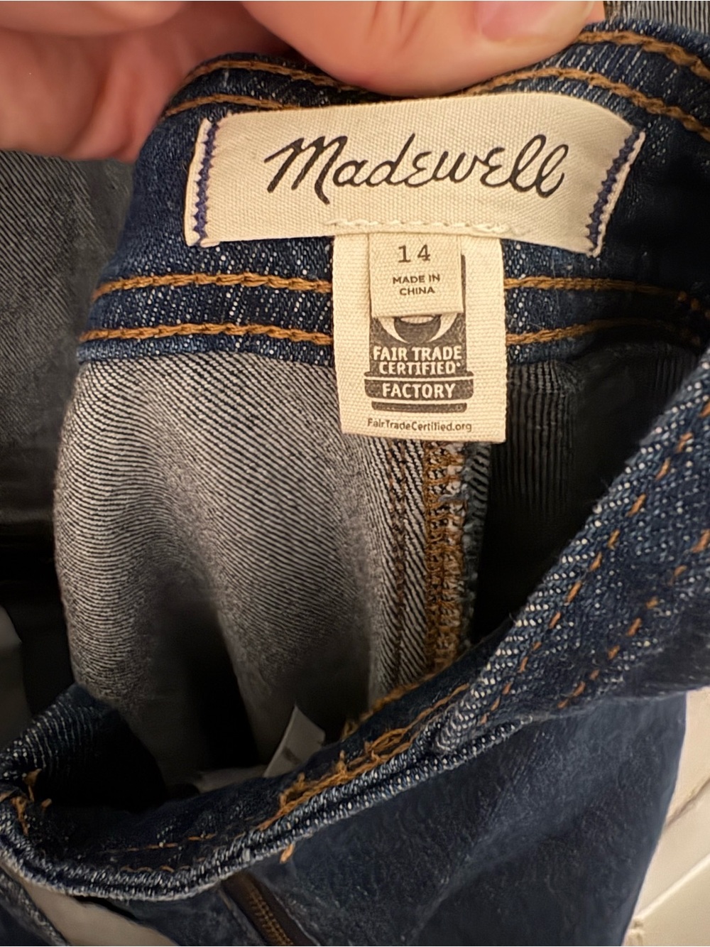 Madewell Tapered Overalls in Dunson Wash size 14 - Picture 9 of 11
